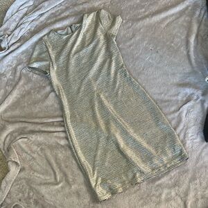 Alice + Olivia delora silver foil shift